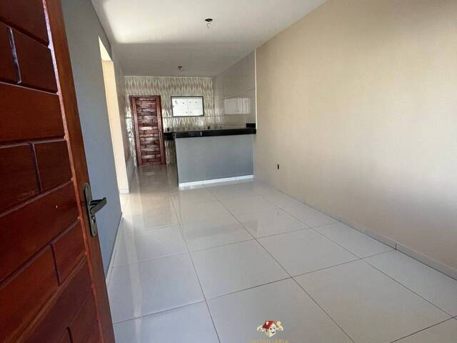 #734 - Casa para Venda em Cabo Frio - RJ