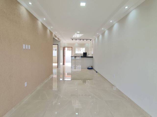 #747 - Casa para Venda em Cabo Frio - RJ