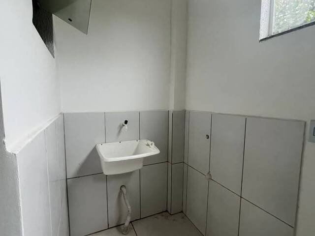 #787 - Apartamento para Venda em Cabo Frio - RJ