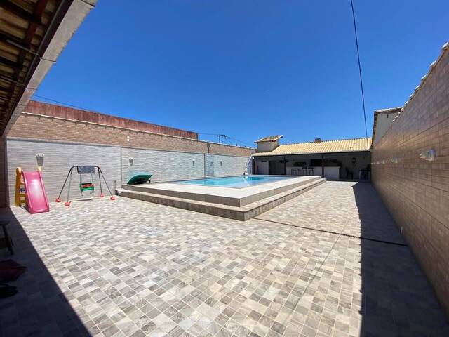 #792 - Casa para Venda em Cabo Frio - RJ - 2