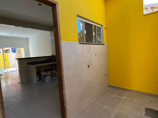 #803 - Casa para Venda em Cabo Frio - RJ - 2