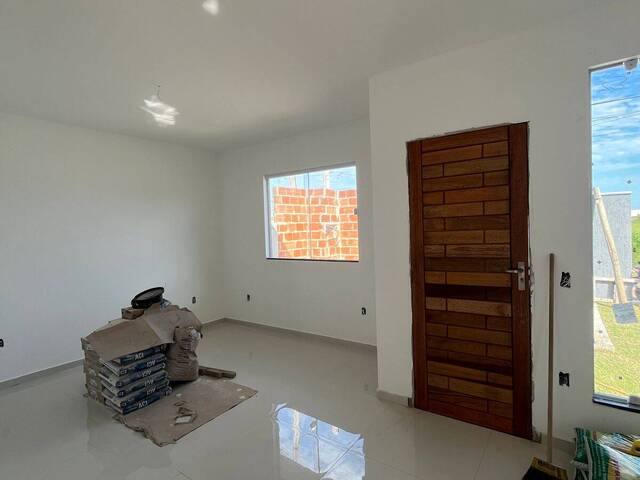 #831 - Casa para Venda em Cabo Frio - RJ - 2